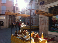 Miel bio sur les marchés en sud Ardèche